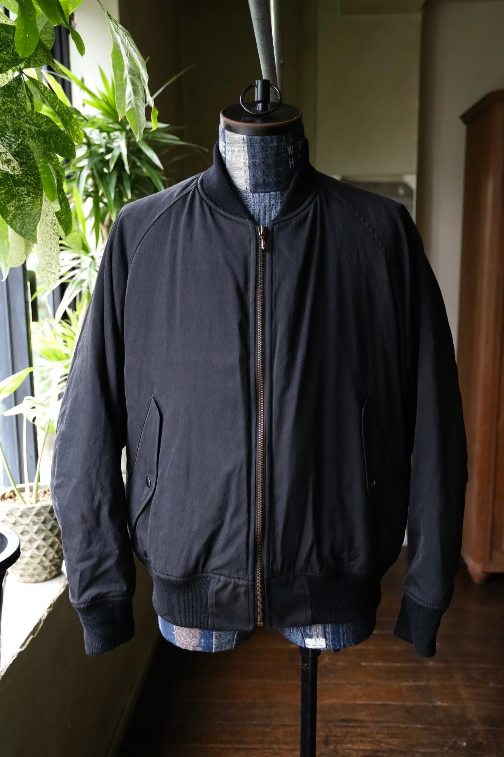 アプレッセ 2025 STYLE2 Silk Padding Jacket(25AAP-01-29)BLACK☆9月27日(土)発売！