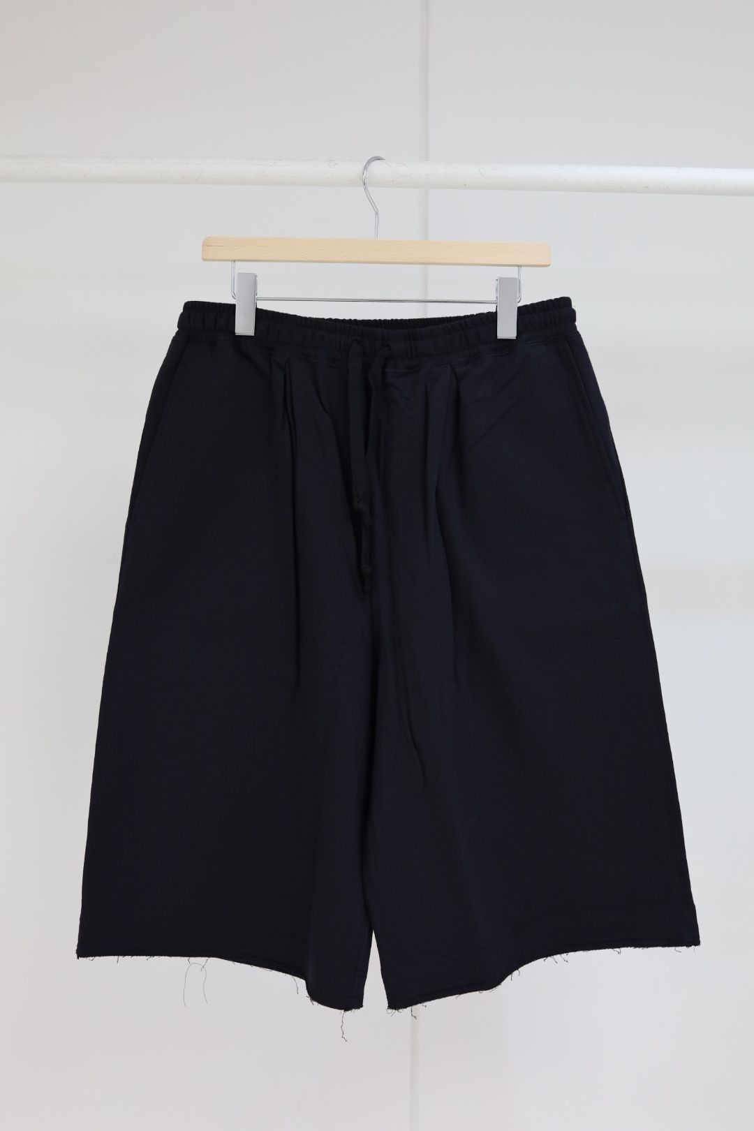 marka 26SS WIDE CROPPED SHORTS(M26A08PT02B)BLACK☆新作発売！