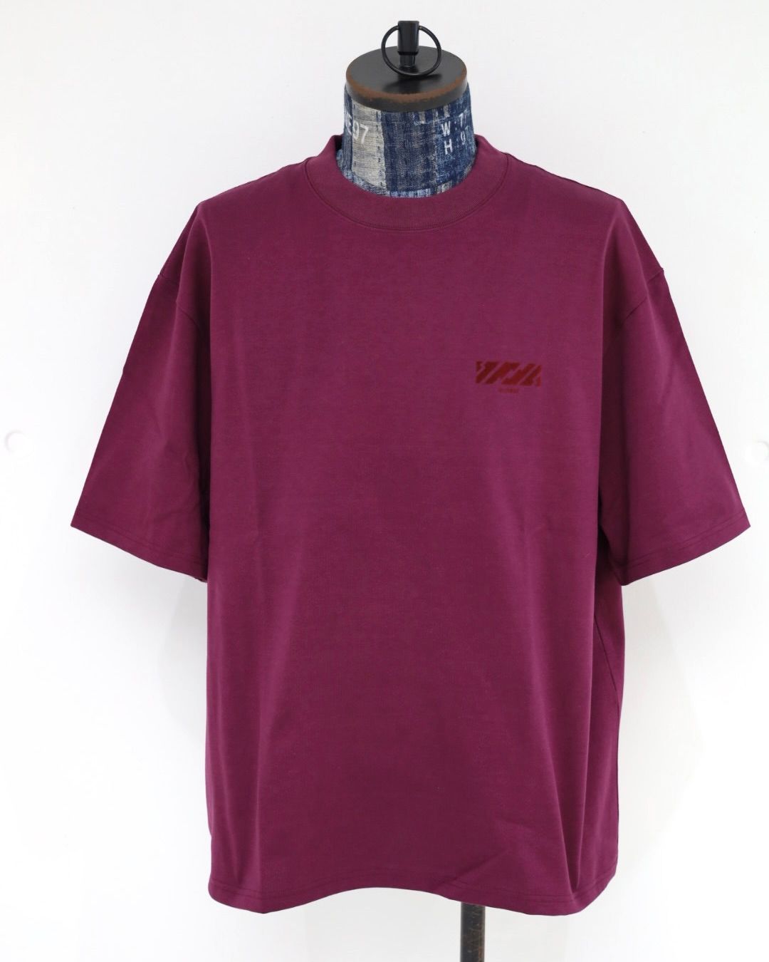 is-ness 26AW Small Logo T‑shirt(26AW 01 1007AWCS07)WINE ☆新作発売！
