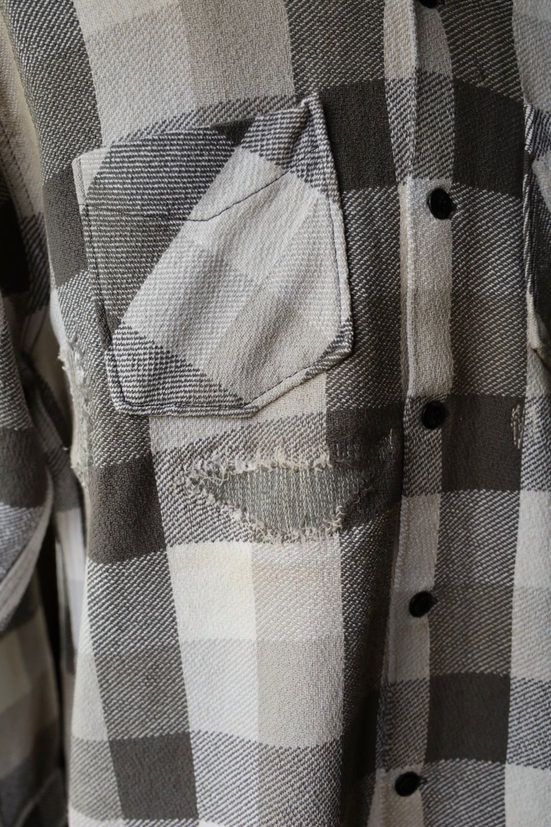 BOW WOW 25FWバウワウ DAMAGED AND STAINED FLANNEL SHIRT(BW252-DSFS) AGED GRAY x WHITE