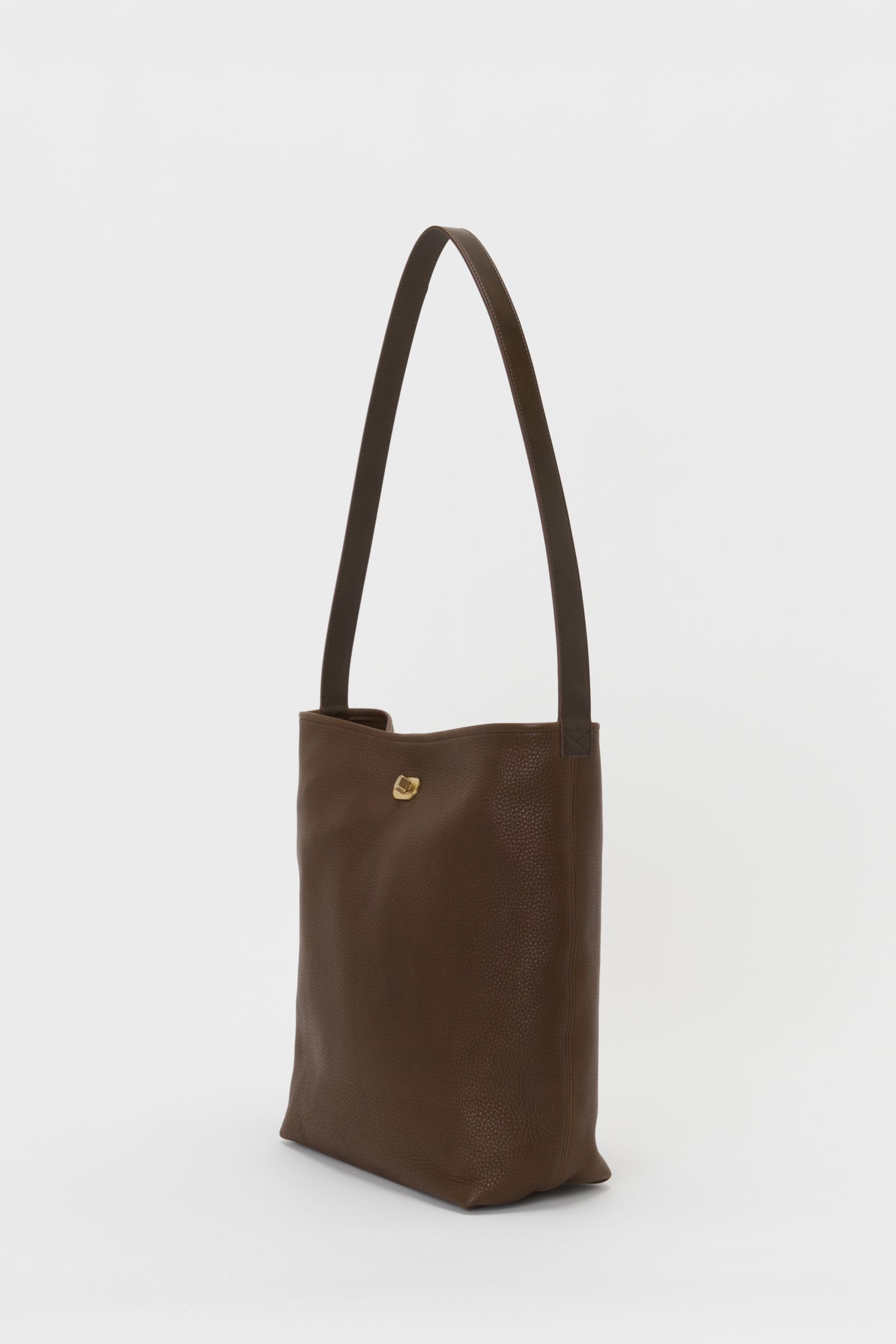 エンダースキーマ バッグ twist shoulder large(zw-b-tsb)cognac☆6月13日(土)発売！