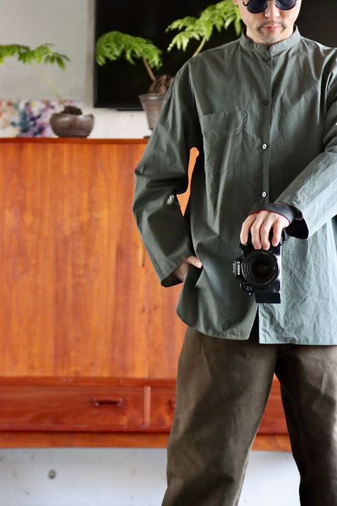 blurhms Stand-up Collar Washed Shirt "DARK SAGE"style.2022.1.11.