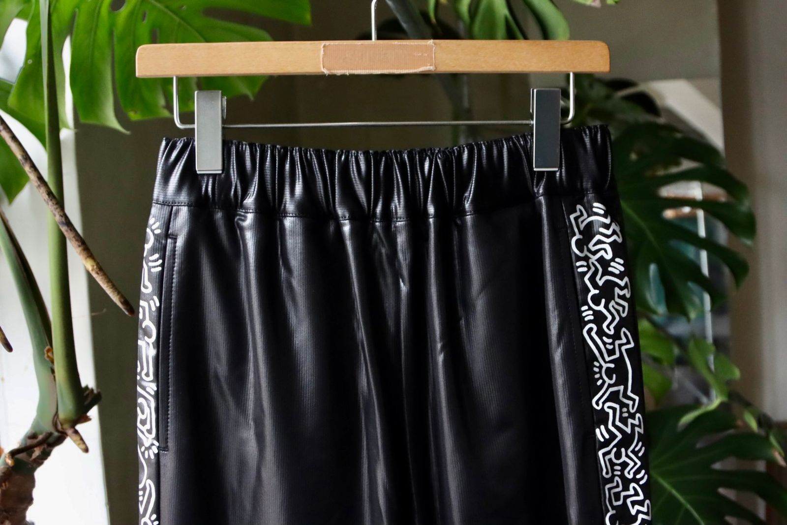 ジュンヤワタナベマン23SS KEITH HERINGエステルコールパンツ(WK-P019-051) BLACK/WHITE