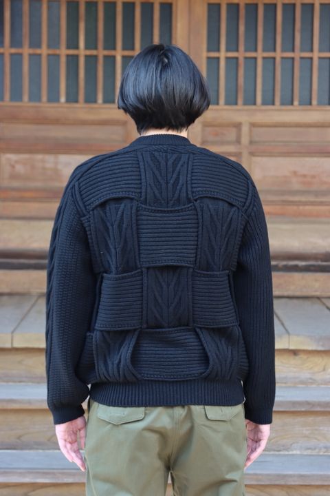 YOKE CROSSING CABLE CREW NECK KNIT(YK21AW0288S) style.2021.10.9