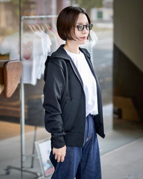 PLAY COMME des GARCONS  エステルスムースバックワンポイントパーカー style.2024.09.10