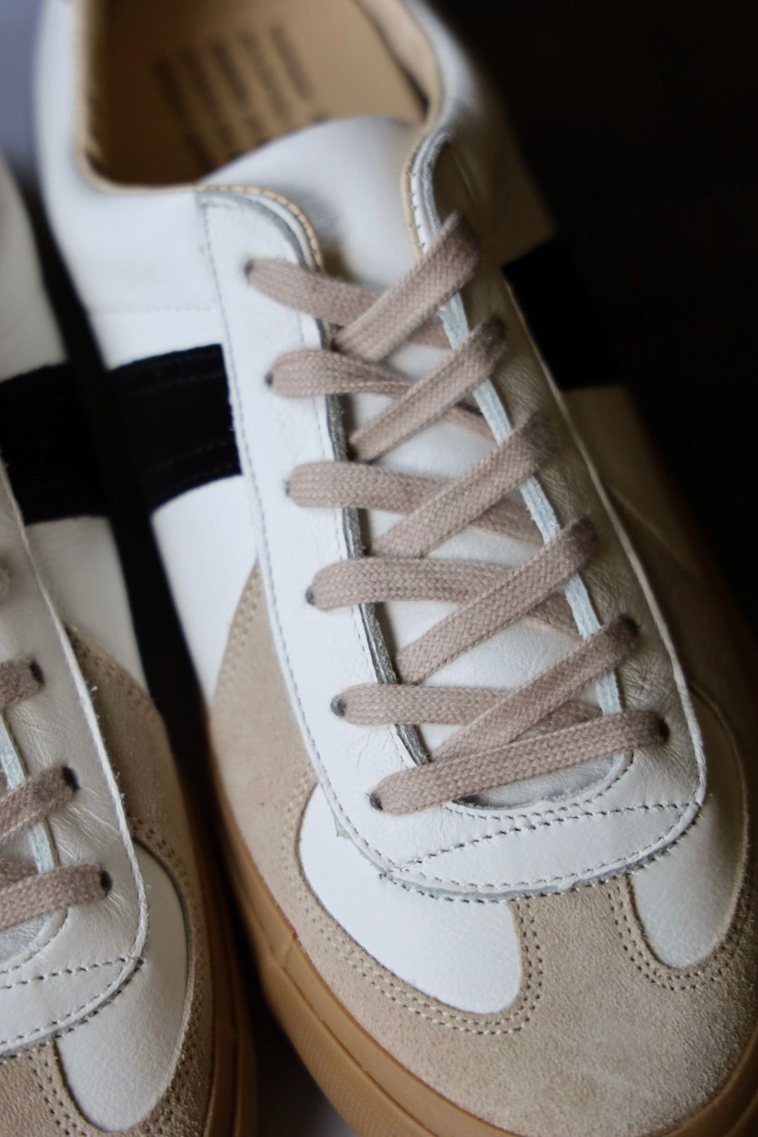 グラフペーパー25AW REPRODUCTION OF FOUND For GP GERMAN MILITARY TRAINER(GU253-90590) WHITE×BLACK