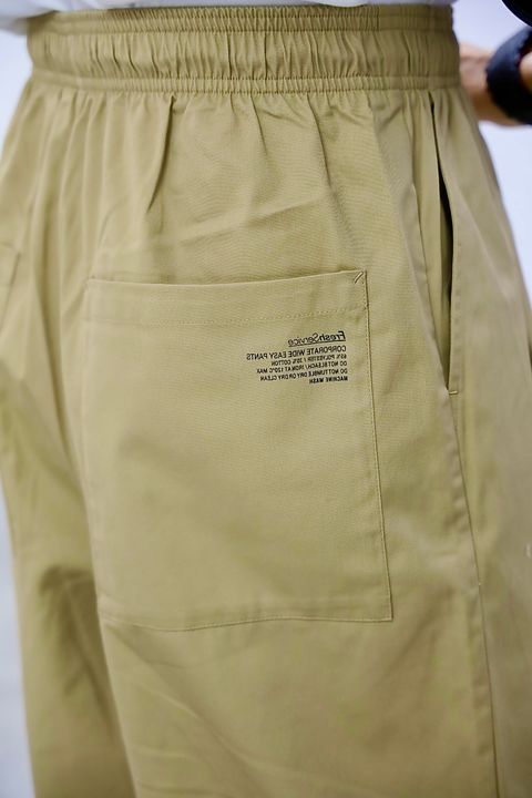 FreshService 26SS CORPORATE WIDE EASY PANTS"BEIGE"スタイル