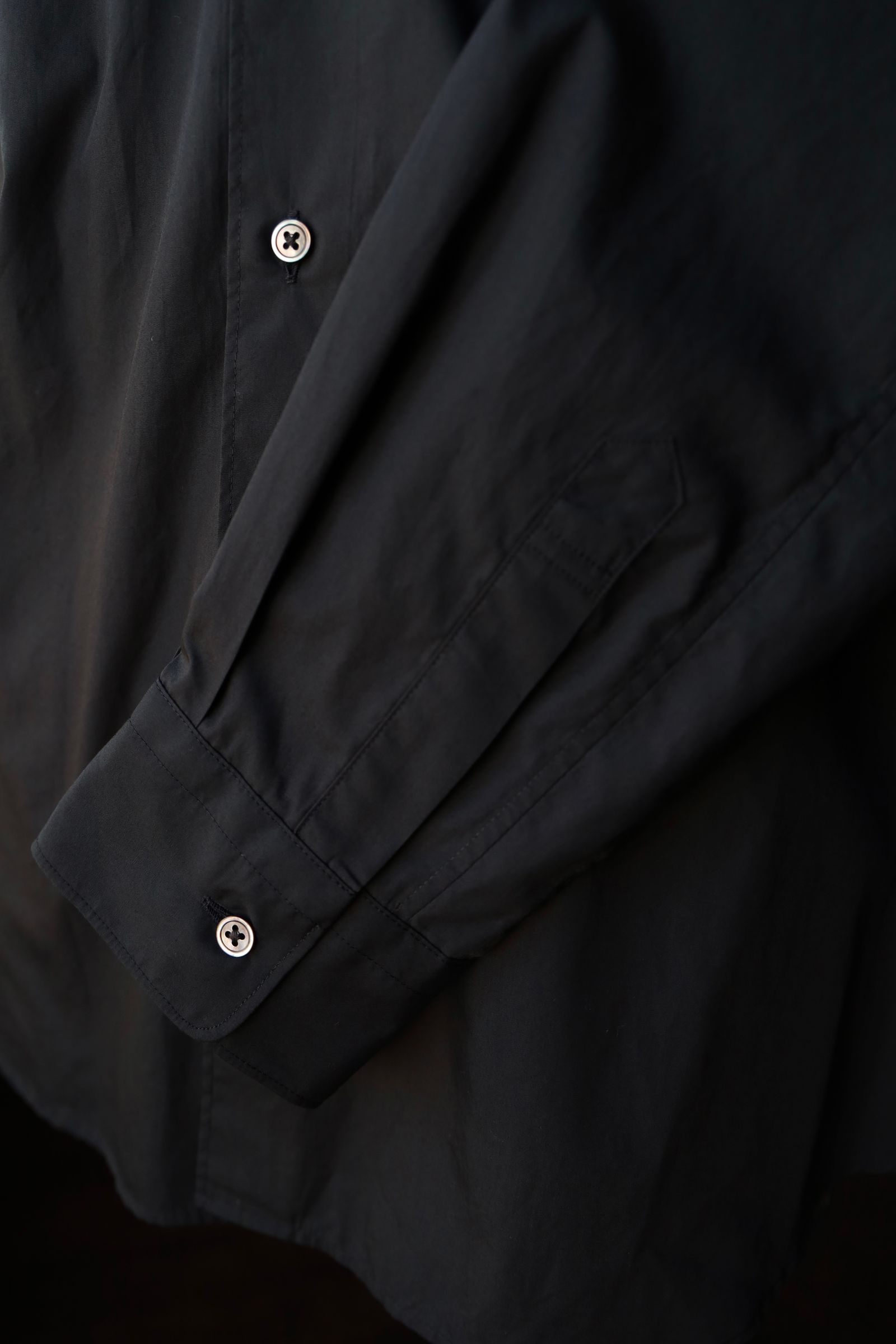 グラフペーパーシャツ Broad Regular Collar Shirt (GM253-50005B)BLACK