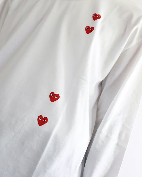 PLAY COMME des GARCONS 24SS PLAY VERTICAL 4 HEART L/S T-SHIRT