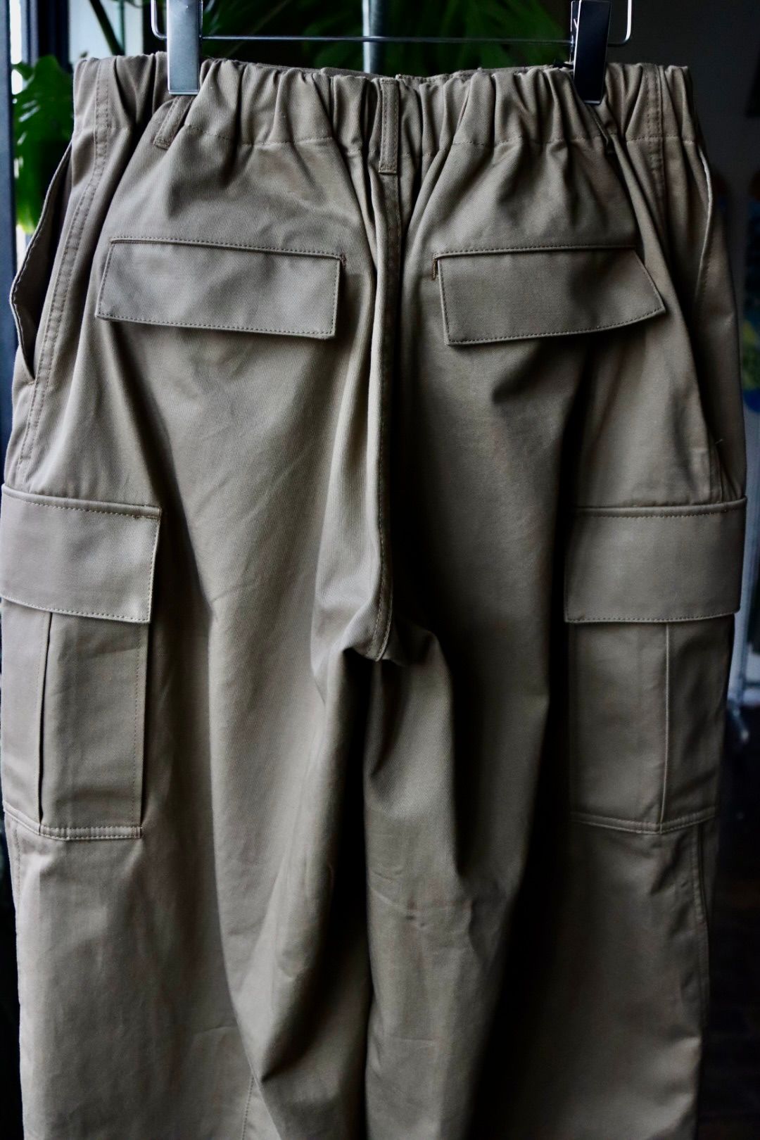 イズネス23SS バルーンカーゴパンツ BALLOON CARGO EZ PANTS(1004AWPT04)BEIGE
