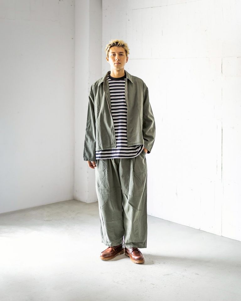 is-ness  HERRINGBONE ZIP JACKET MARKスタイル