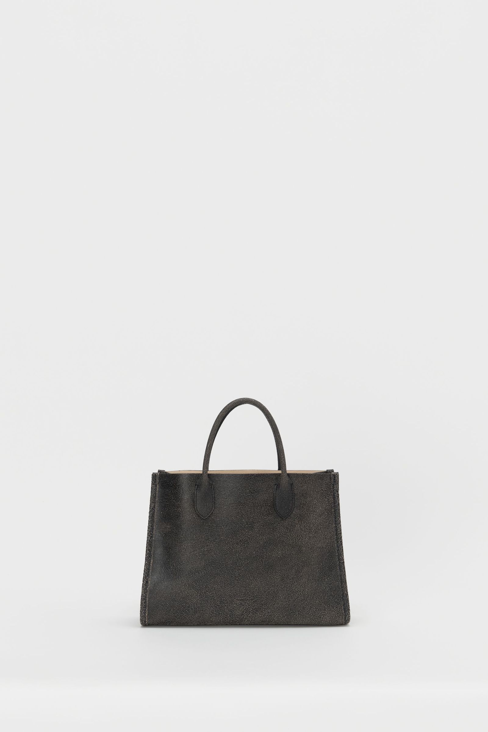エンダースキーマ バッグ atypical sophie M(wt-rb-asm)black/crack