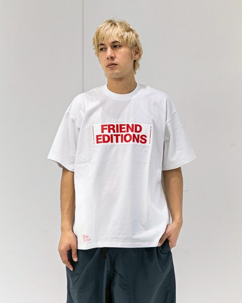 フレッシュサービス FRIEND EDITIONS CORPORATE TEE "STICKER"(FSC261-70088FE)WHITE☆3月14日(土)発売！