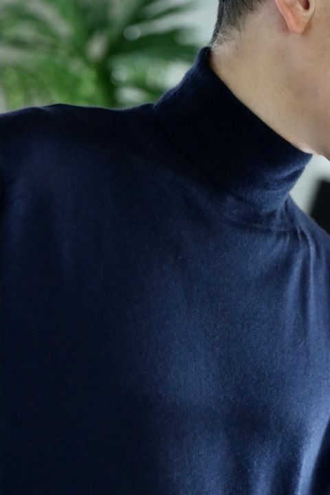 アプレッセ22FW High Gauge Turtleneck Sweaterスタイル