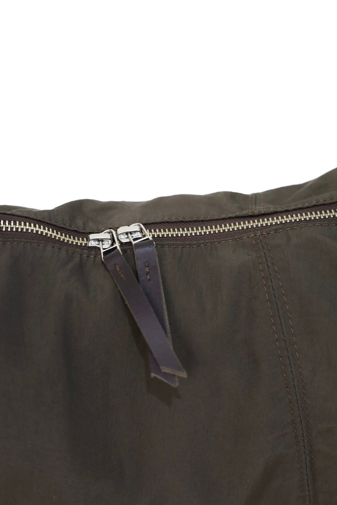 YOKE 26FW Nylon Circle Shoulder Bag(YK26FW01406A)Dark Brown