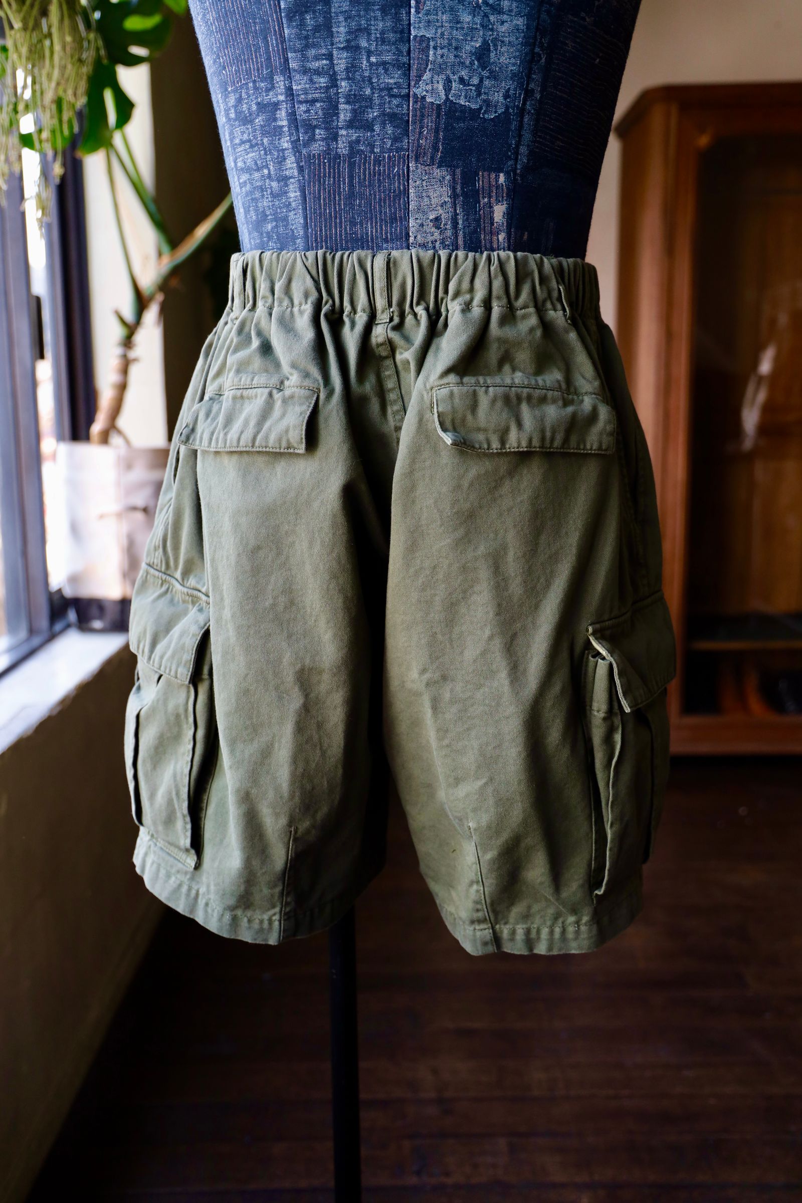 イズネス25SS BALLOON EZ CARGO SHORTS(1005SSPT04)KHAKI☆発売！