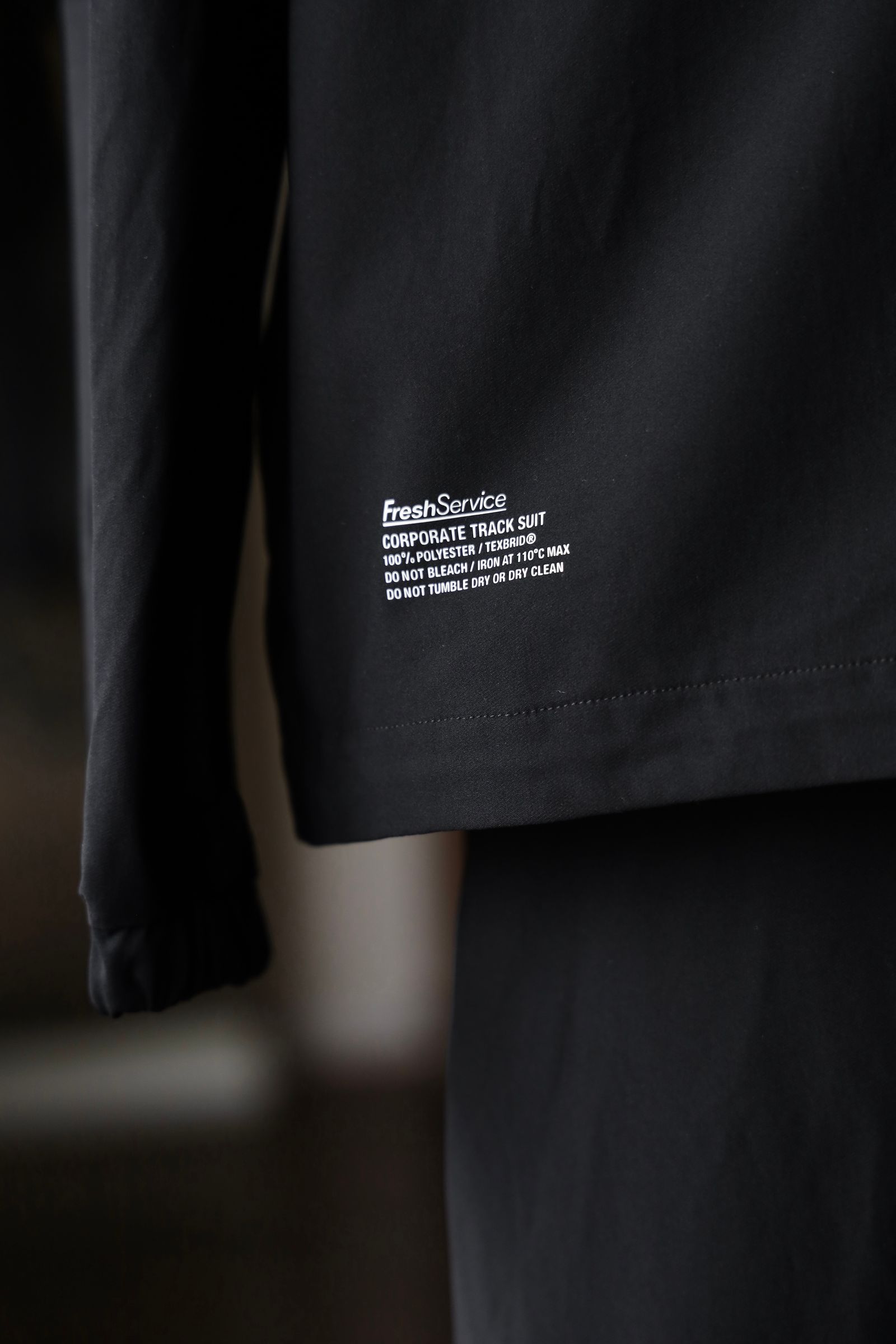 フレッシュサービス CORPORATE TRACK SUIT(FSC253-60082B)BLACK☆再入荷しました！