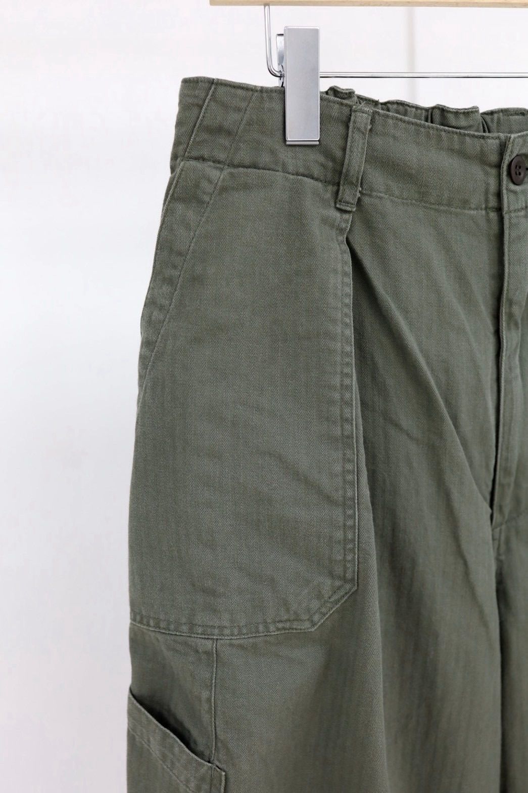 イズネス26AW NU Balloon EZ Pants(26AW_28_1008AWPT02)KHAKI☆8月29日(土)発売！