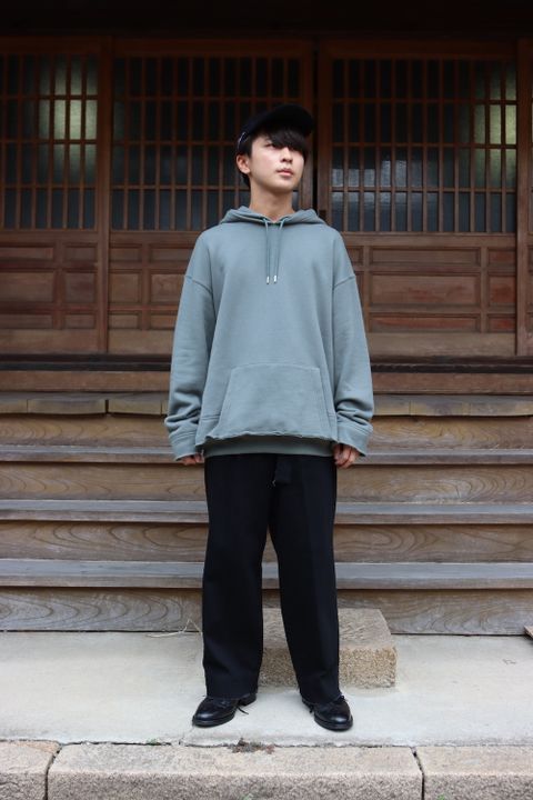 YOKE RESIZED WIDE HOODIE(YK21AW0278CS) style.2021.09.13