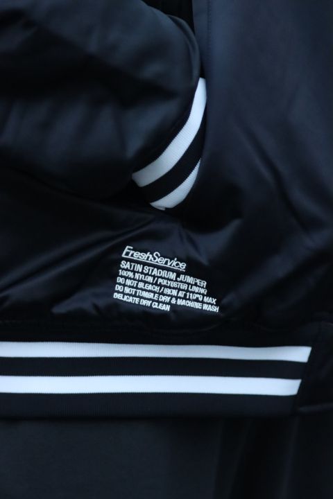 FreshService SATIN STADIUM JUMPER style.2022.10.21