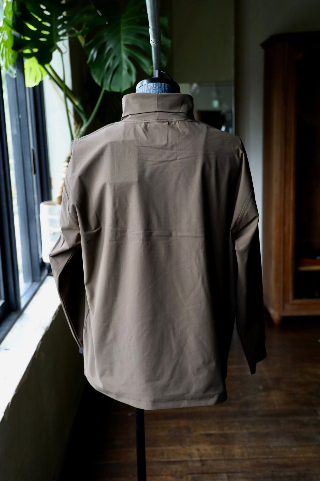 DAIWA PIER39 25FW TECH TURTLE NECK L/S(BE-36025W)BROWNKAHKI