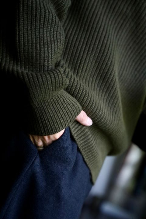 A.PRESSE Jeep Sweaterスタイル2024.10.28.