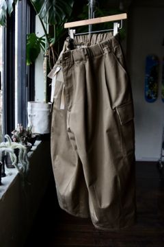 is-ness バルーンカーゴパンツ BALLOON CARGO EZ PANTSスタイル