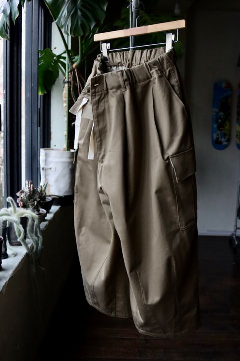 イズネス23SS バルーンカーゴパンツ BALLOON CARGO EZ PANTS(1004AWPT04)BEIGE
