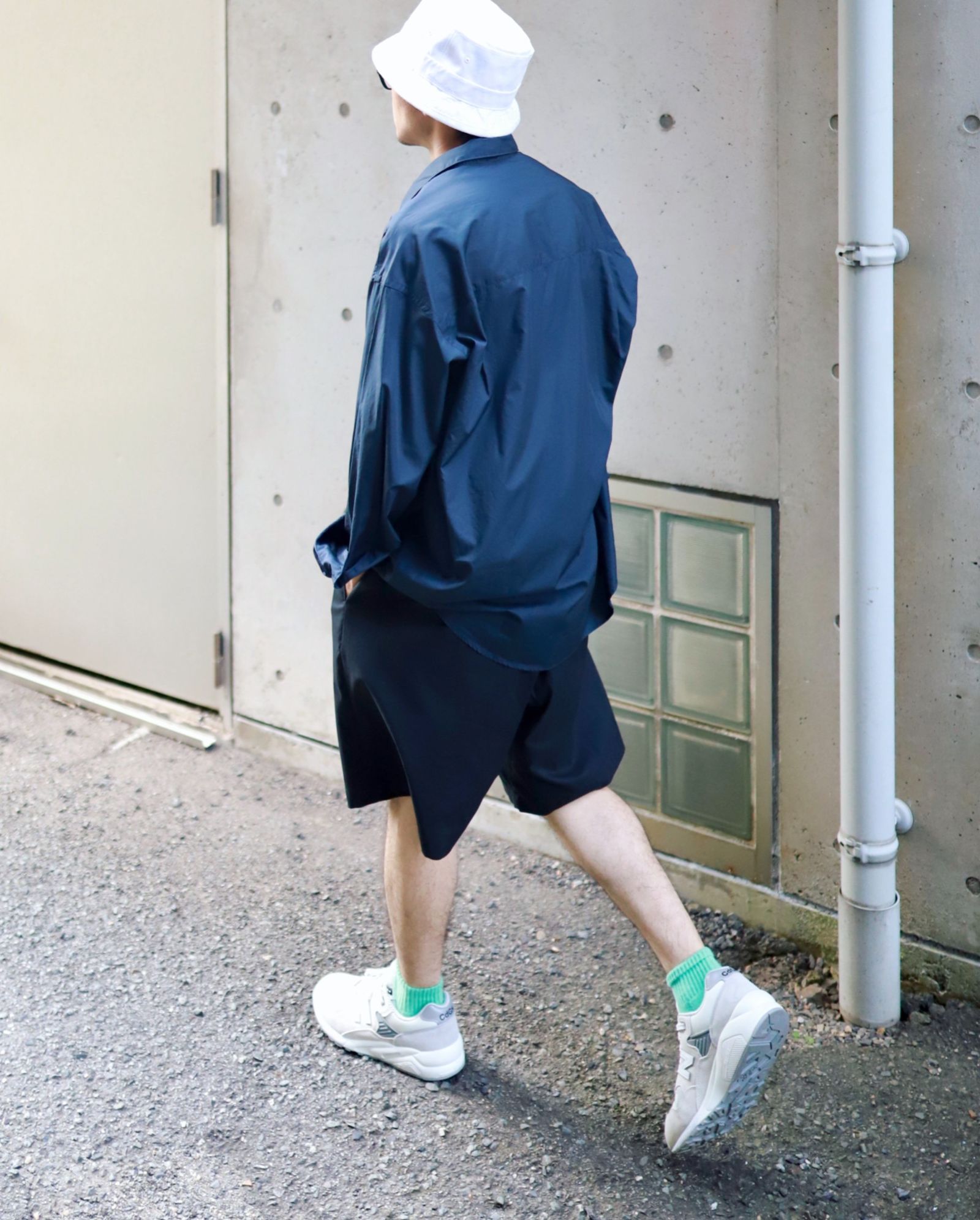 Graphpaper グラフペーパー Broad L/S Oversized Regular Collar Shirtスタイル