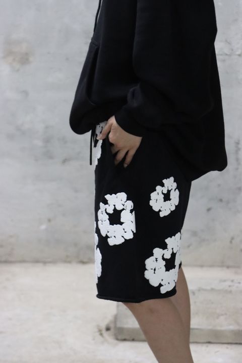 DENIM TEARS 新作READYMADE×DENIM TEARS COTTON WREATH SWEAT SHORTS style.2022.9.29