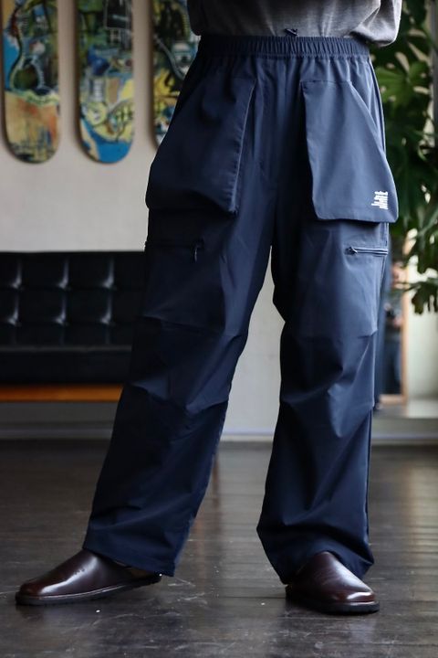 FreshService SOLOTEX TWILL FUNCTIONAL PANTSスタイル