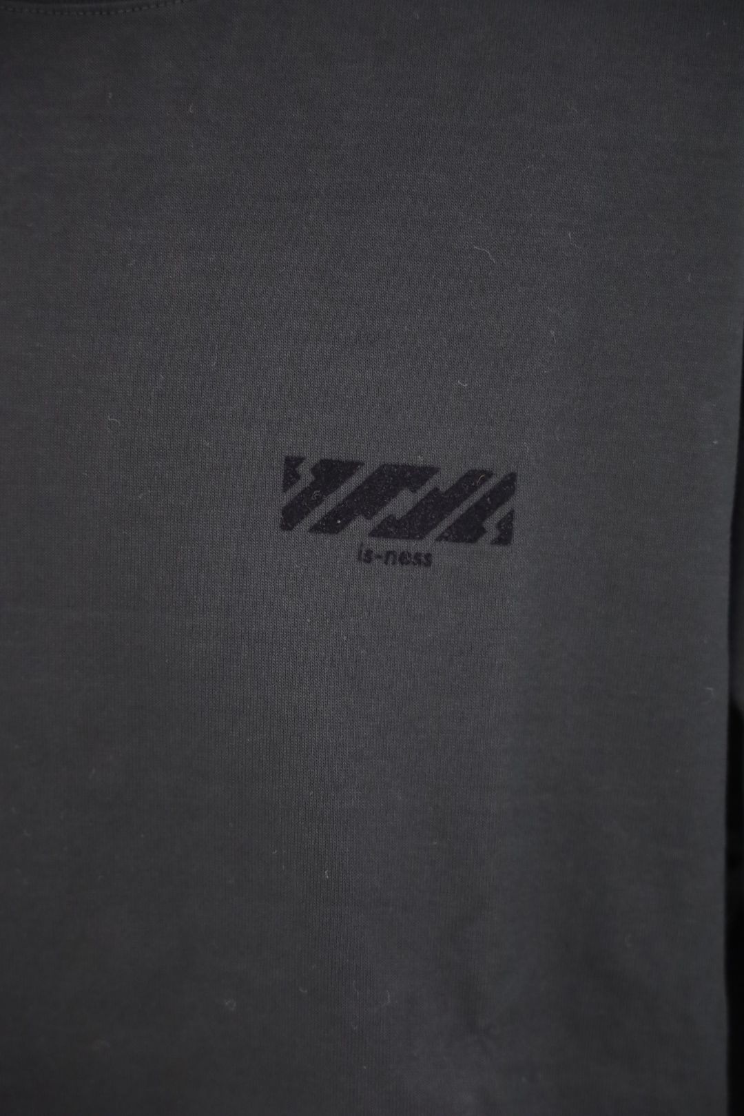 is-ness 26AW Small Logo T‑shirt(26AW 01 1007AWCS07)BLACK☆新作発売！