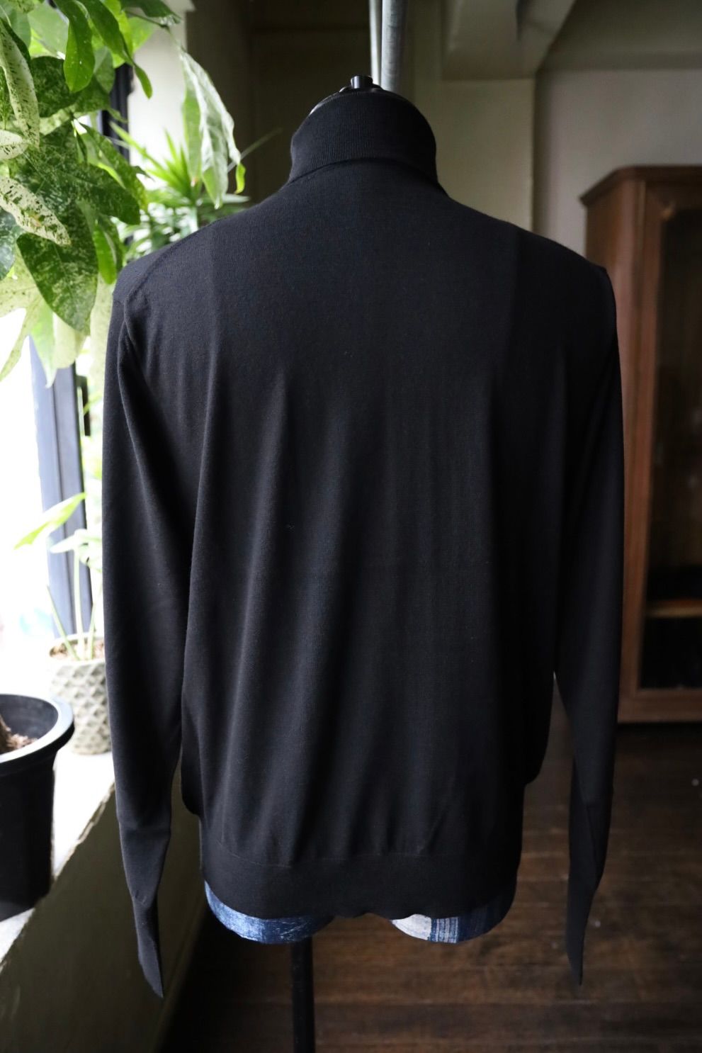 アプレッセ 2025 STYLE2 Cashmere High Gauge Turtleneck Sweater(25AAP-03-02)BLACK☆9月27日(土)発売！