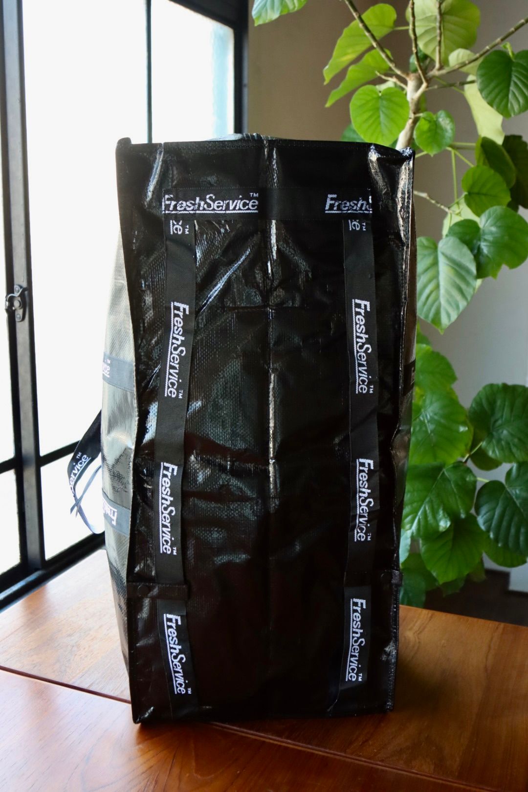 フレッシュサービス タープダッフルバッグ TARP DUFFLE BAG"BLACK"☆6月22日(日)発売！