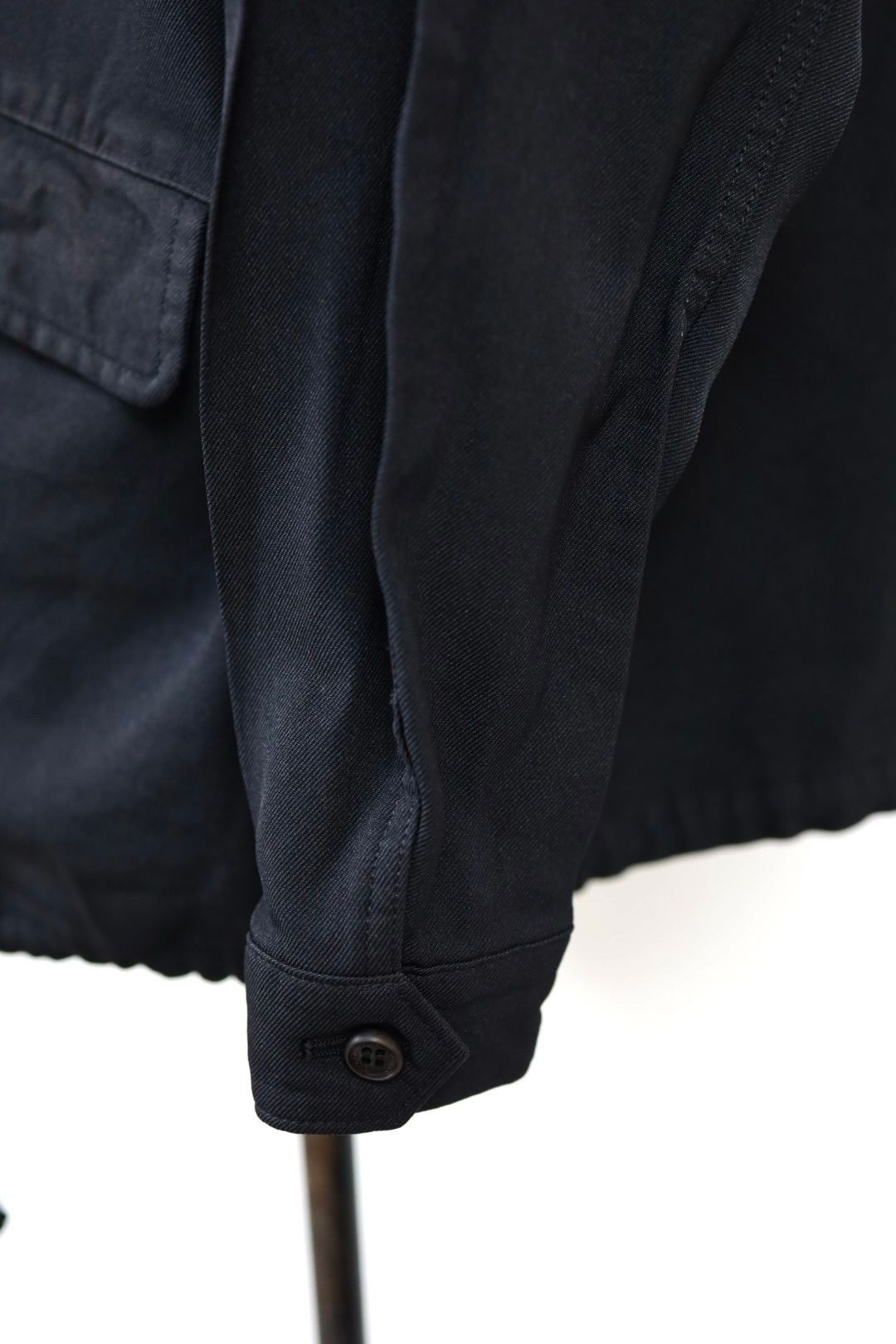 コムデギャルソンオム26SS エステルサージ 製品染3Bジャケット(HQ-J033-051)BLACK☆4月3日(金)発売！