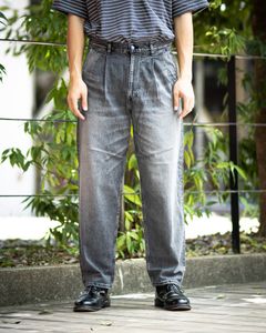 グラフペーパー Selvage Denim Two Tuck Tapered Pants(GU263-40060LB)BLACK_LIGHT FADE☆7月25日(土)発売！