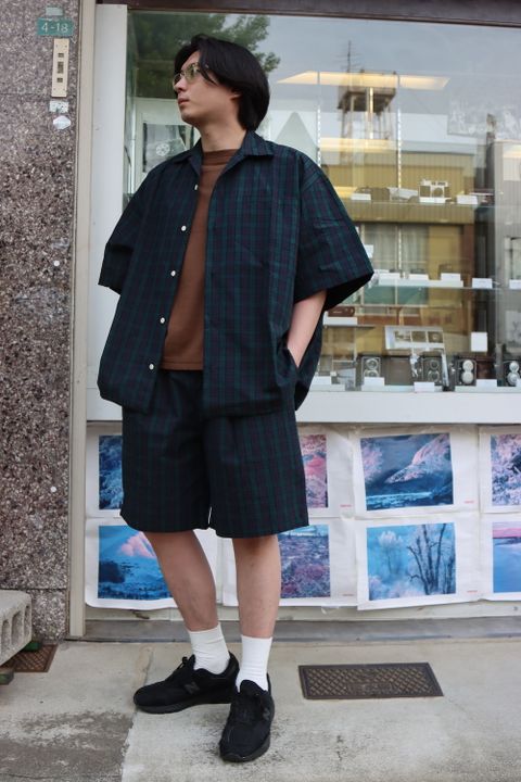 is-ness BALLOON WIDE SHIRT(1022SSSH03) style.2022.4.25