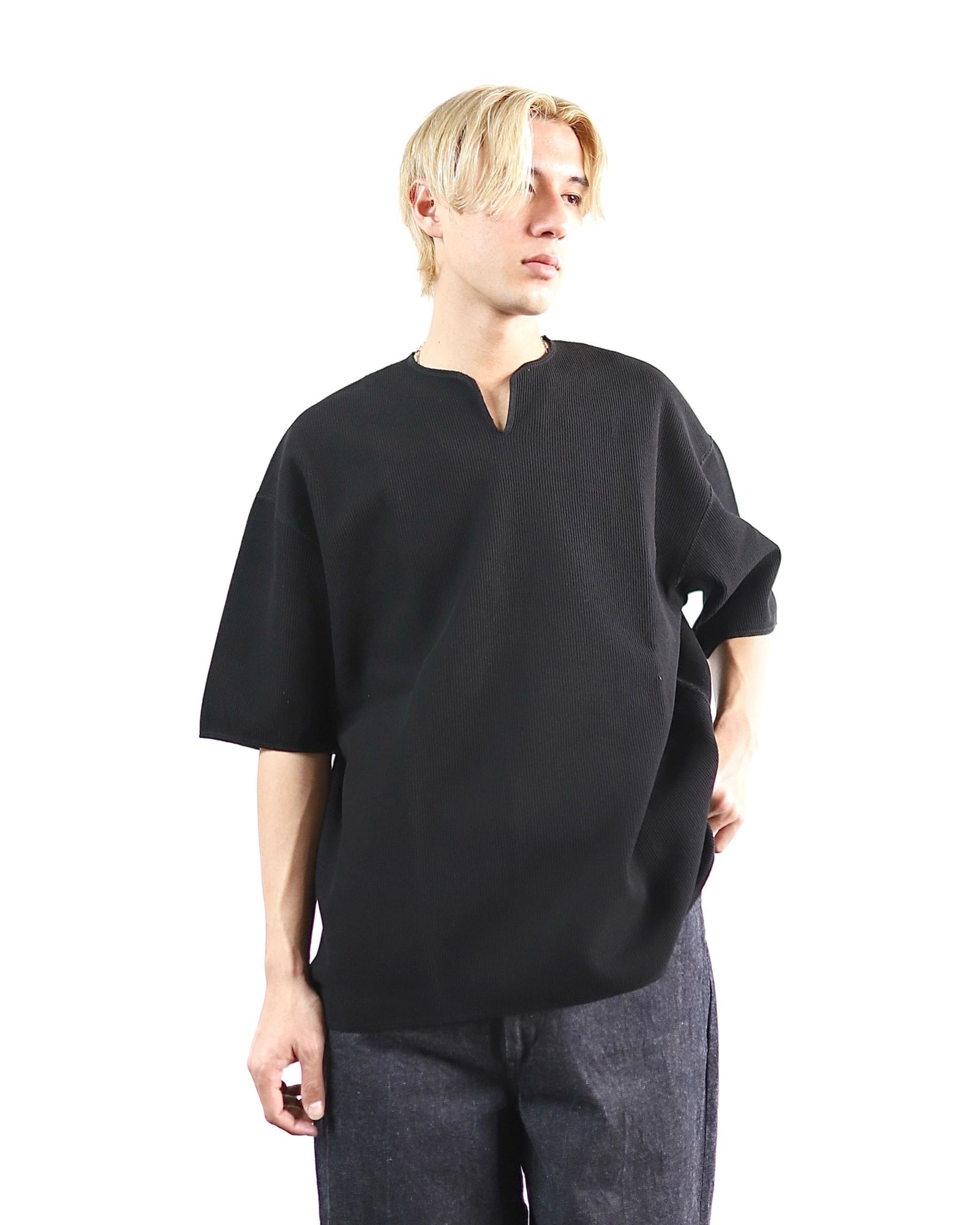 ブラームスルーツストック24SS Rough&Smooth Thermal Over-neck(BLACK) style 2024.3.21
