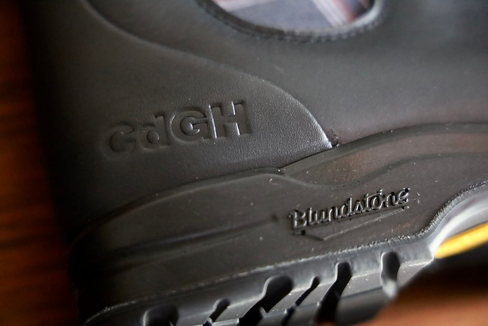 コムデギャルソンオム25FW BLUNDSTONEサイドゴアブーツ(HP-K103-001)BLACK☆新作発売！