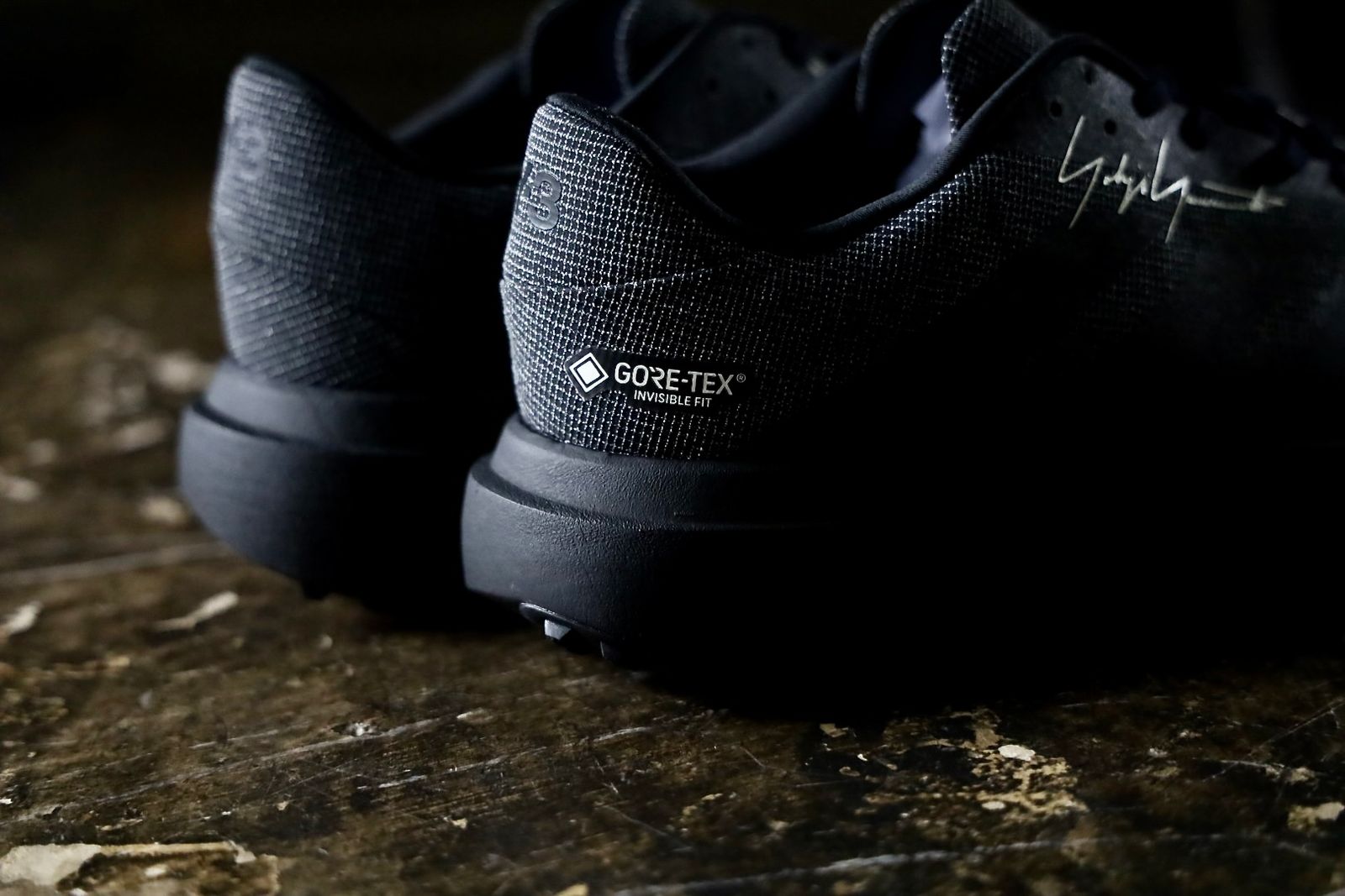 ワイスリー  Y-3 EVO SL ATR GTX Trainers(KI7881)BLACK☆新作発売！
