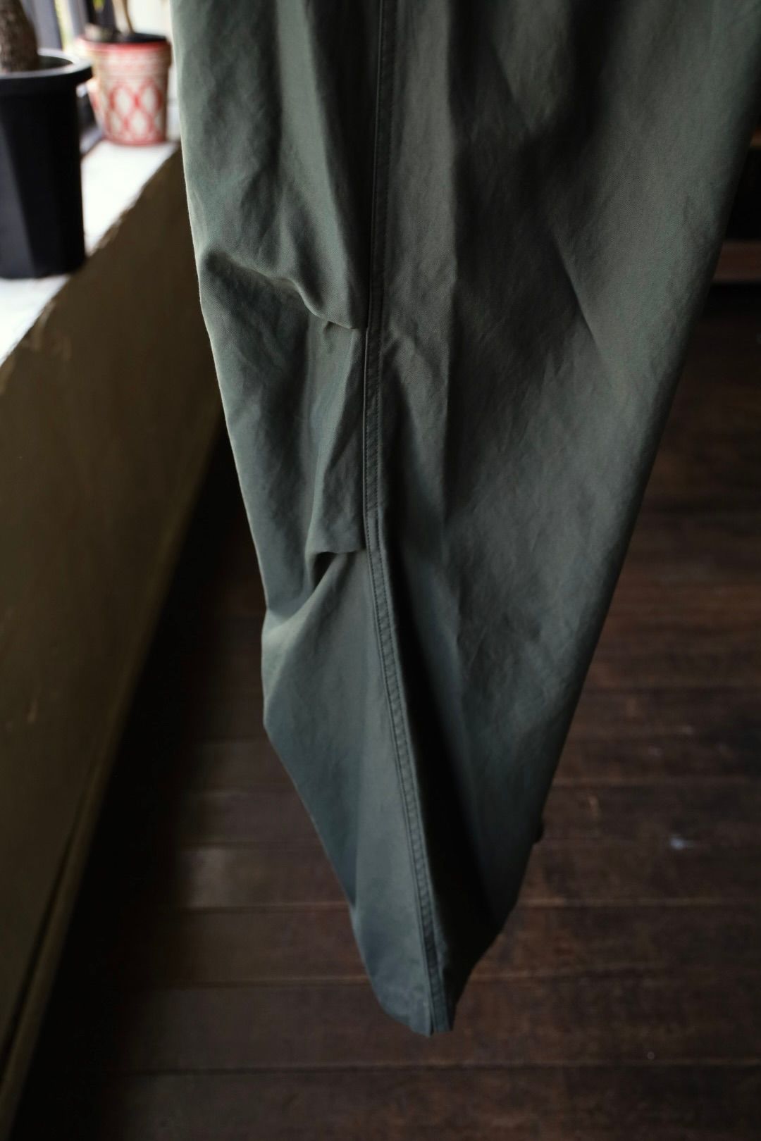 グラフペーパー 25AW Cotton Cupro Back Satin Military Pants(GM253-40345)GREEN☆9月6日(土)発売！