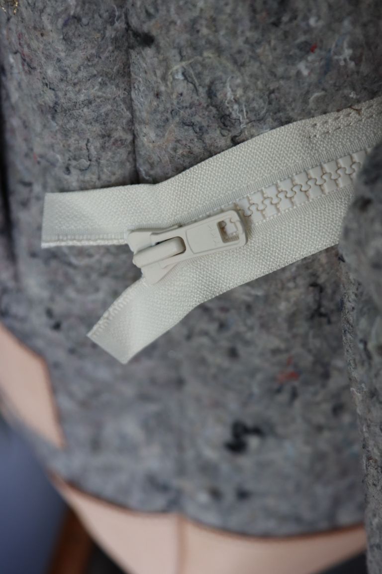 Hender Scheme - エンダースキーマ 22秋冬 Recycled felt) backpack qn-rb-rbp mix gray /  natural | mark