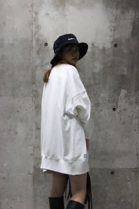 FreshService LIGHT OZ CREW NECK SWEAT style.2023.01.15.