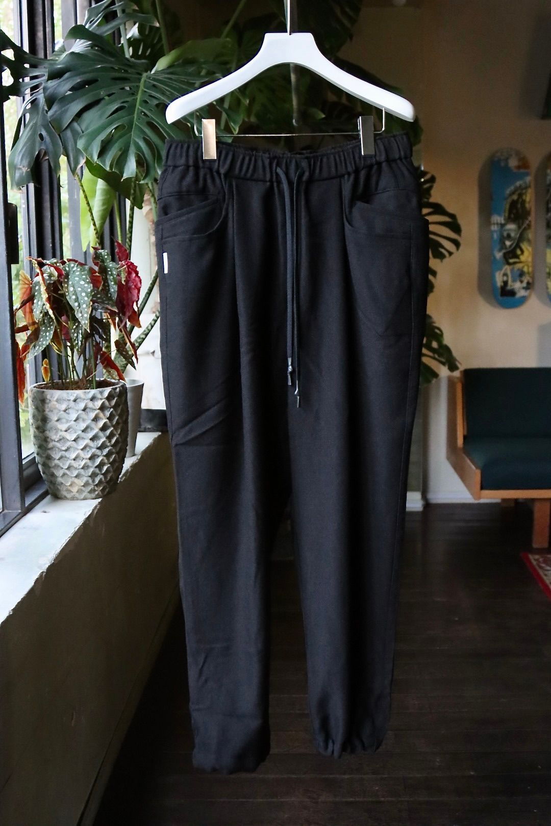 wool tapered easy trousers 20ss - カジュアルパンツ