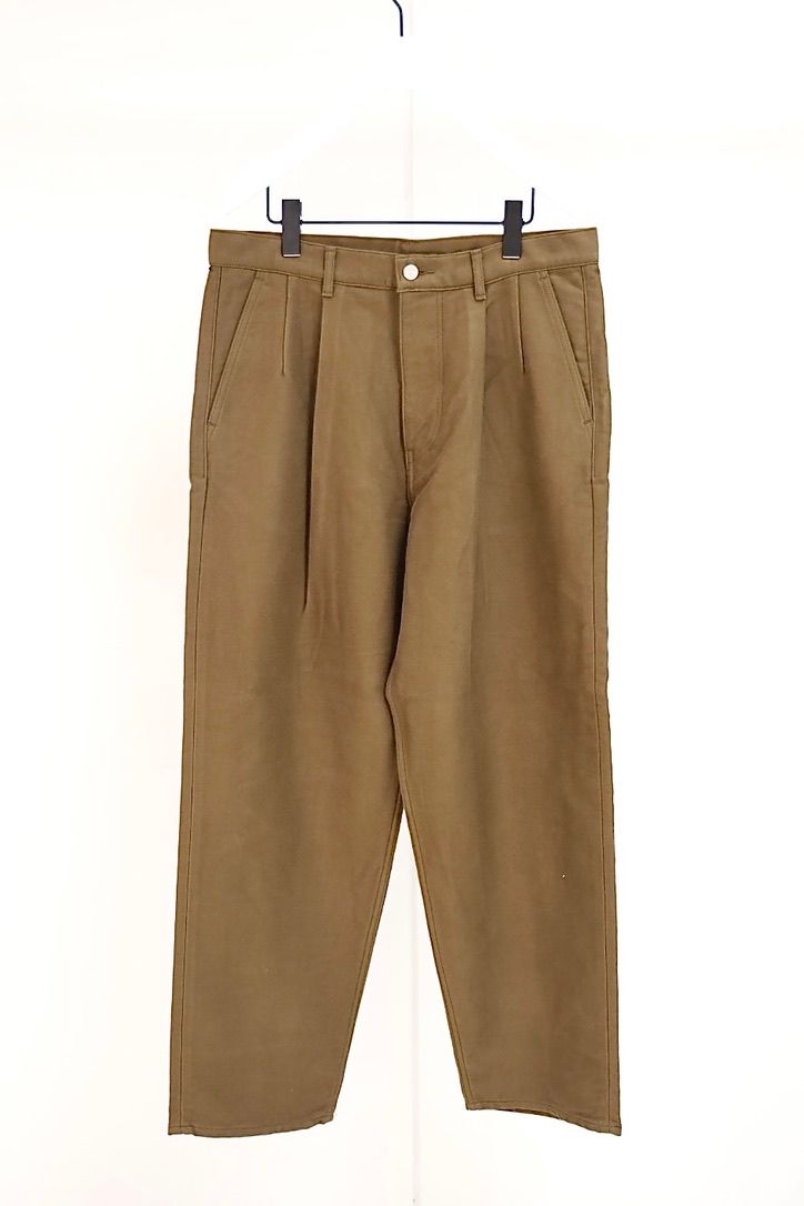 グラフペーパー Cotton Double Serge Two Tuck Pants(GM263-40452)BROWN☆8月8日(土)発売！