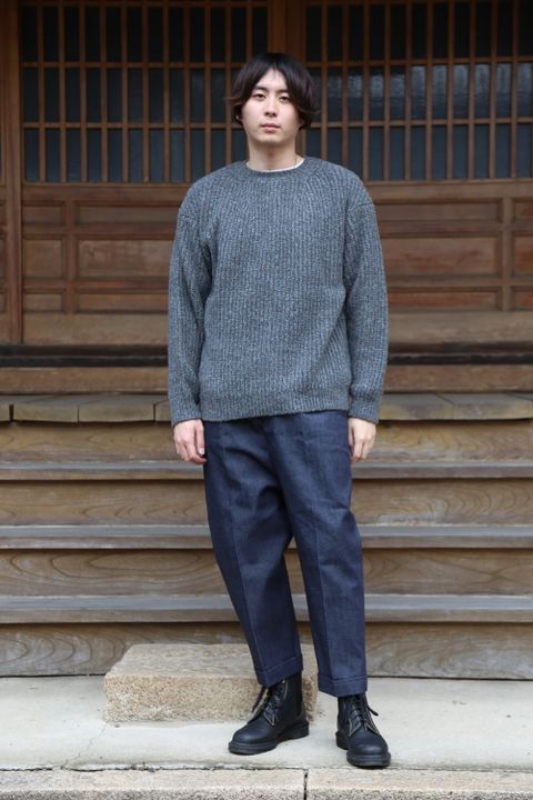 YOKE 20awより、3G BACK ZIP RIB CREW NECK BLUE GRAY style.2020.9.12.