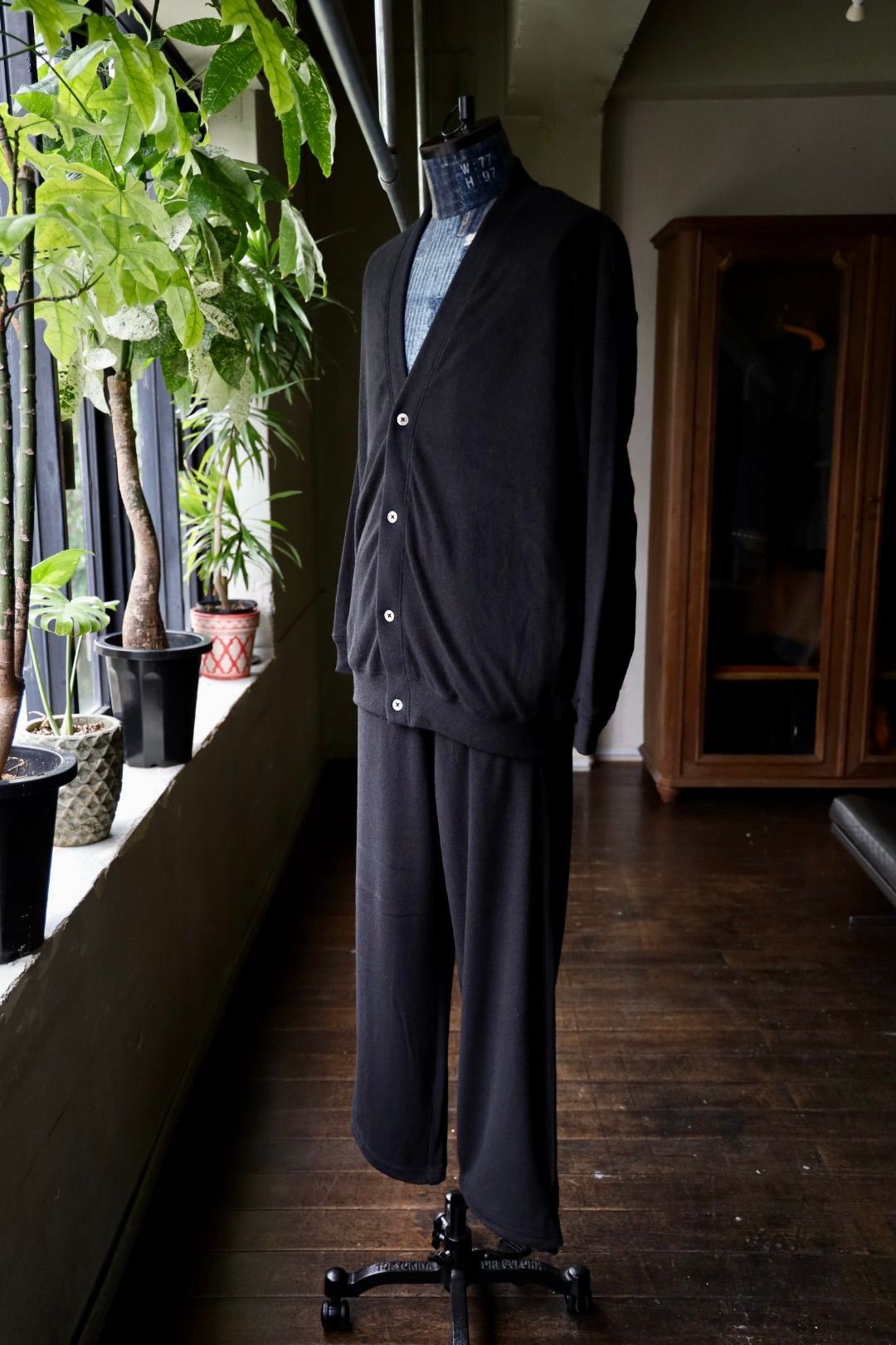ReFresh!Service. “UTILITY PILE CARDIGAN SET-UP”(BLACK)
