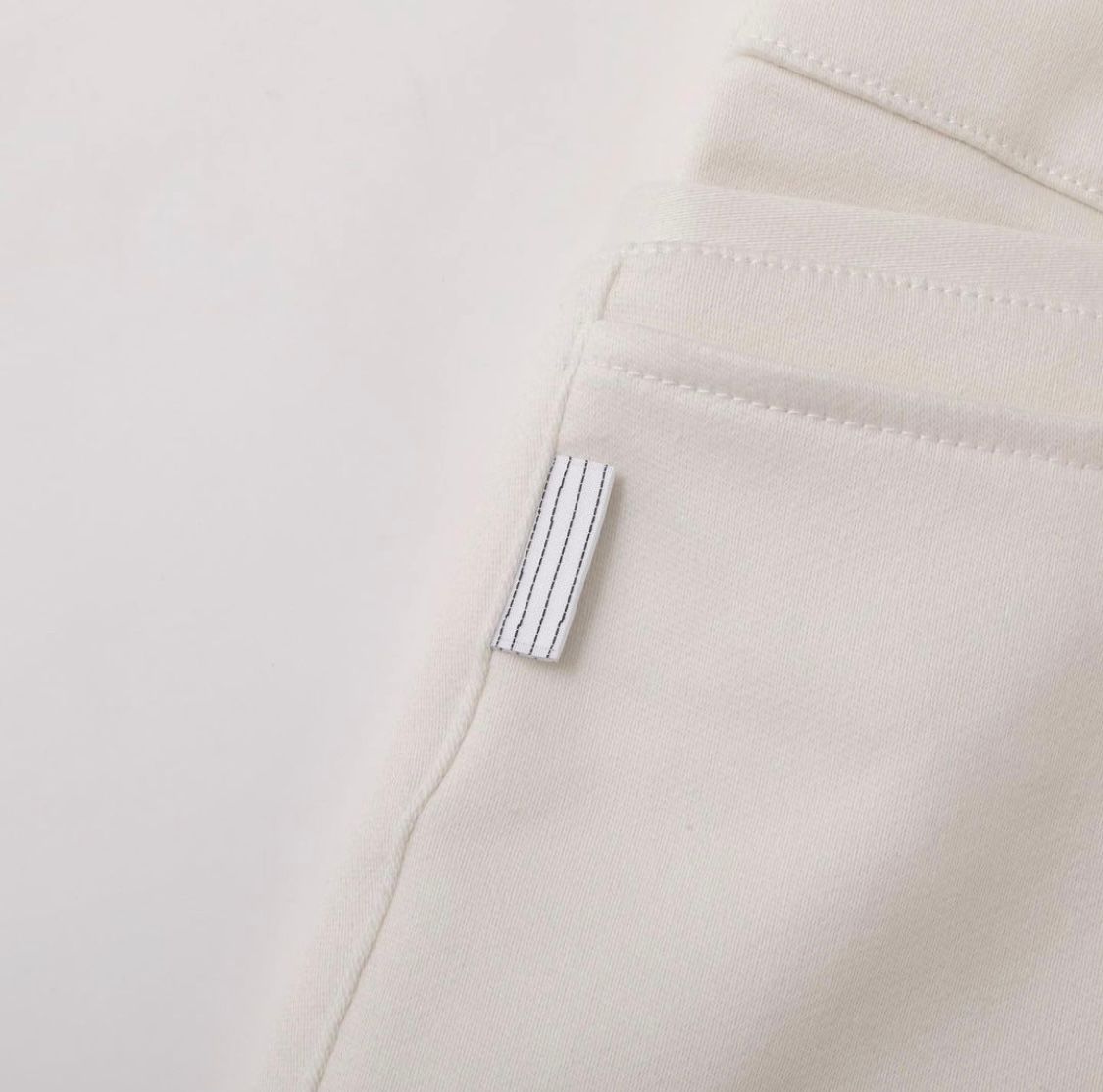 S.F.C 24SS CROPPED TAPEREDE  EASY PANTS  (SFCSS24P01)Off White