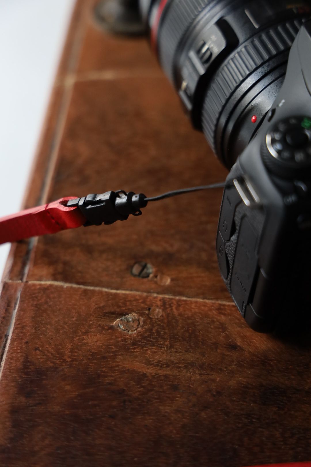 エンダースキーマ 25SA カメラストラップ camera strap(mj-rc-cst)red
