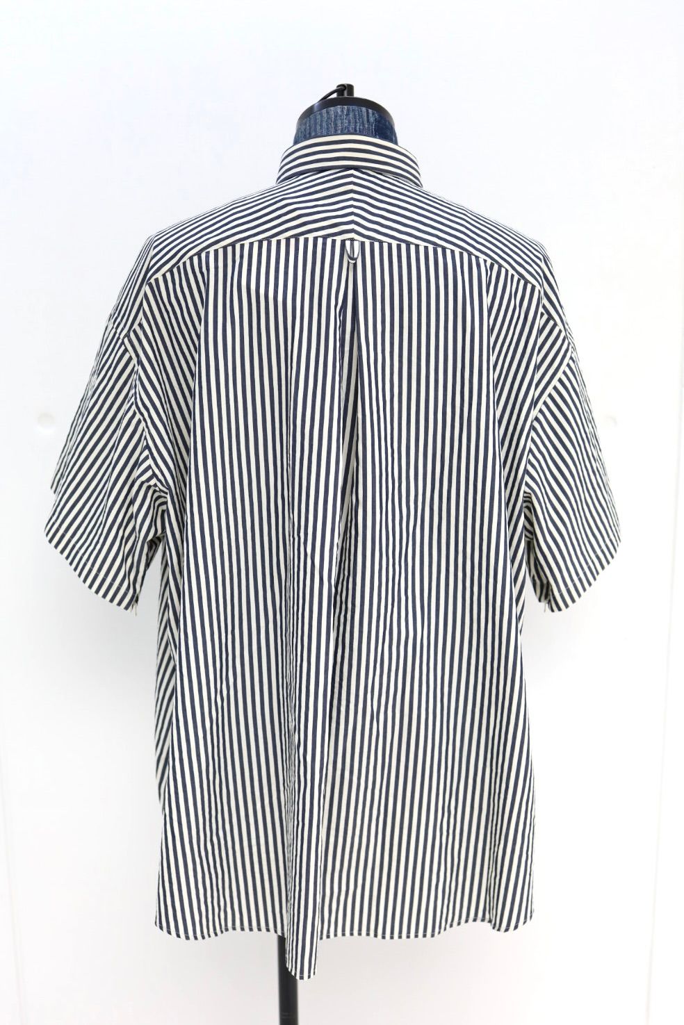 イズネス 26SS シャツTab Color Vent Short-Sleeve Shirt(26SS_28_1008SSSH02)NAVY STRIPE☆新作発売！